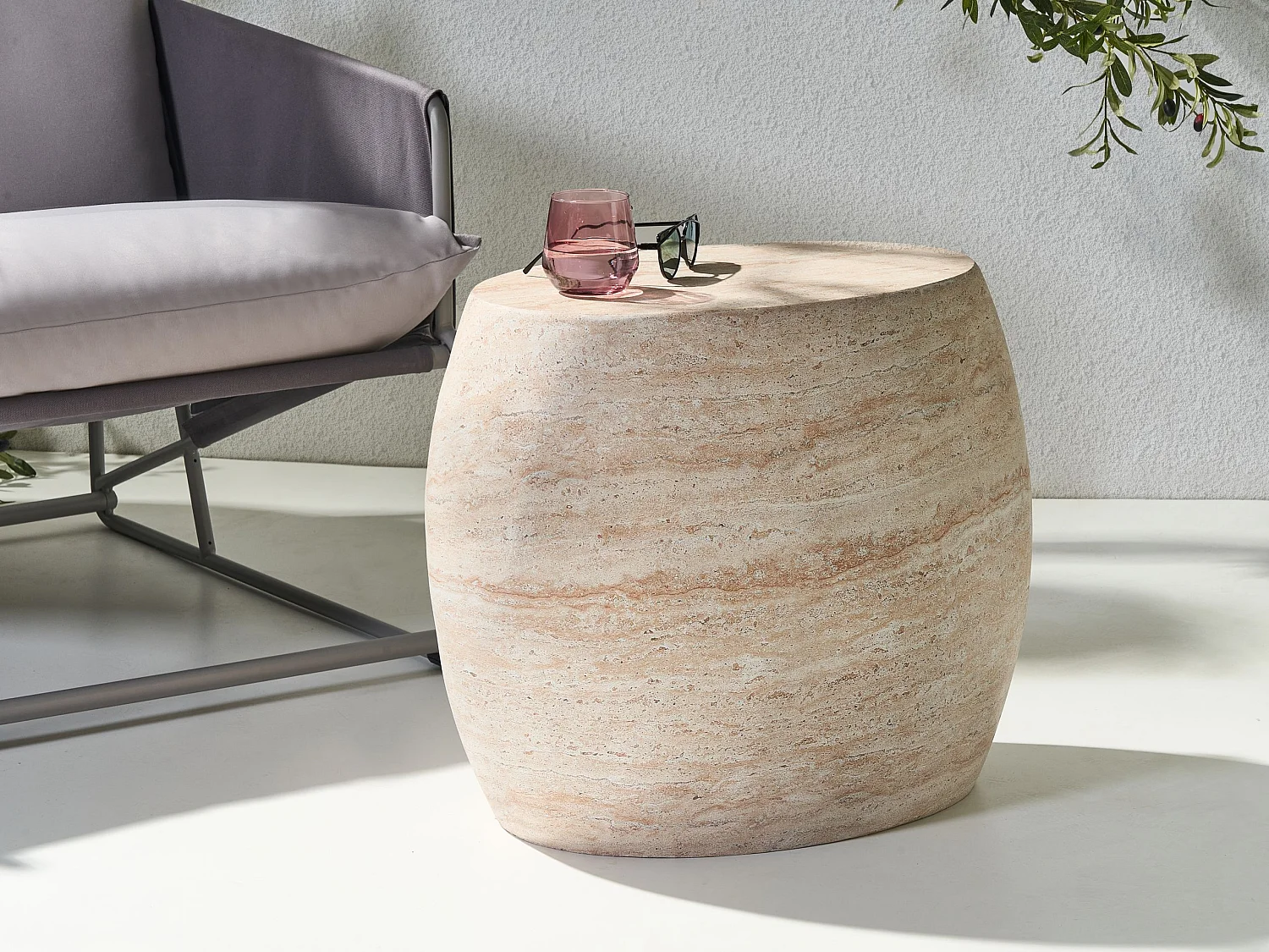 Table d'appoint RICADI 40 cm 58 cm Effet travertin