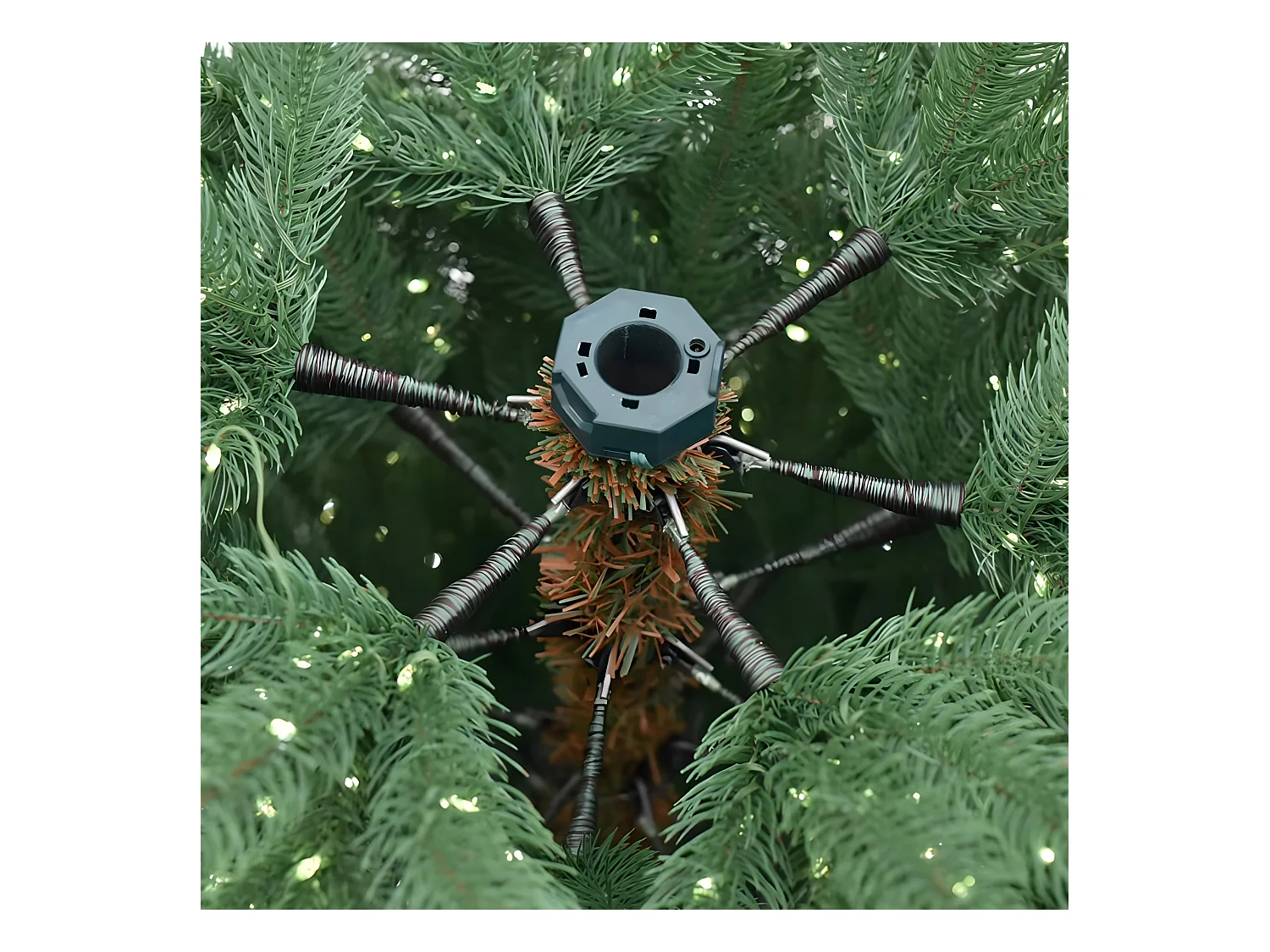 Albero di Natale "Power" con micro led incorporati 100 % PE effetto real touch cm240