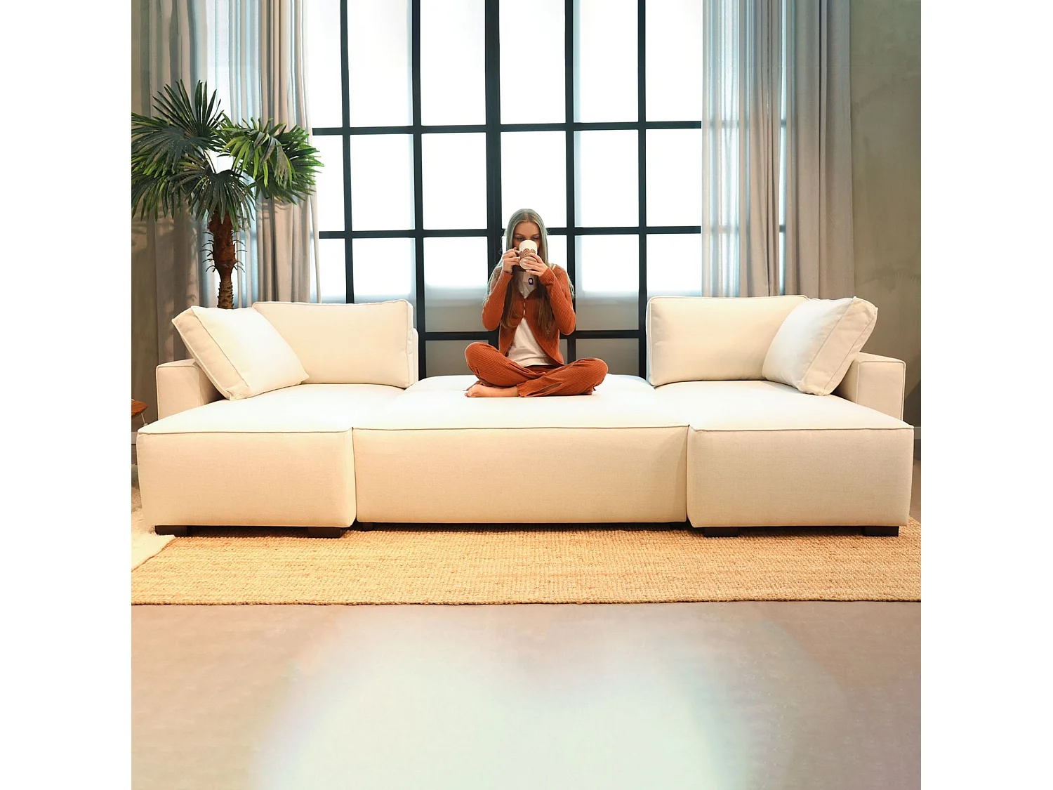 Divano Letto Angolare Jordan Beige 5 Posti con Contenitore - Design Contemporaneo, Comfort Medio, Tessuto Facile da Pulire