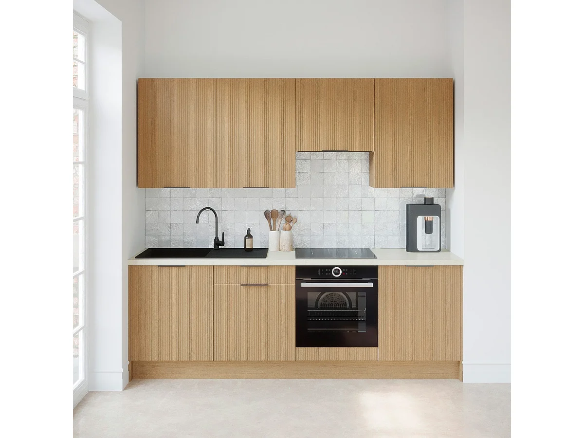 Ensemble de 8 meubles de cuisine - L. 245 cm - chêne clair cannelé - Sierra Mix