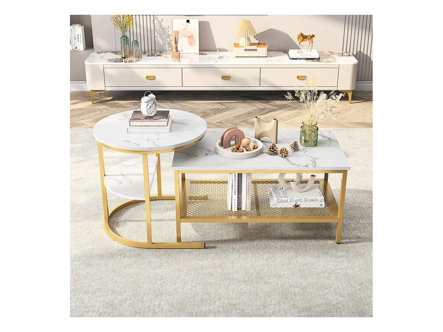Table basse gigogne rectangulaire et ronde en marbre blanc avec structure en métal doré, design moderne et élégant