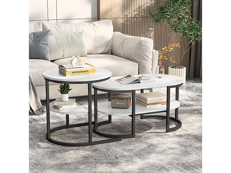 Tavolini da caffè ovali e rotondi impilabili in effetto marmo bianco con struttura nera, che creano un design moderno ed elegante