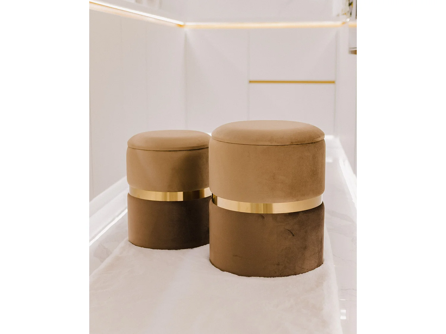 Lot de 2 poufs avec rangement WICHITA Velours Marron 36/31 cm 36/31 cm 44/39 cm