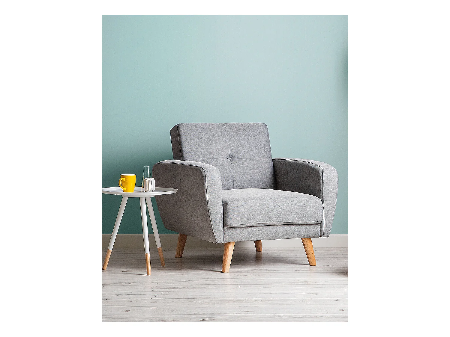 Sessel Stoffbezug grau verstellbar mit hohen Holzbeinen Armlehnen Skandi Florli