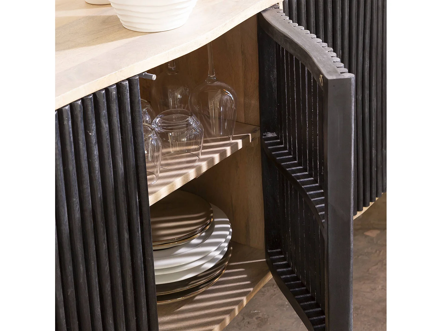 Meuble TV bois de manguier et métal Auxence