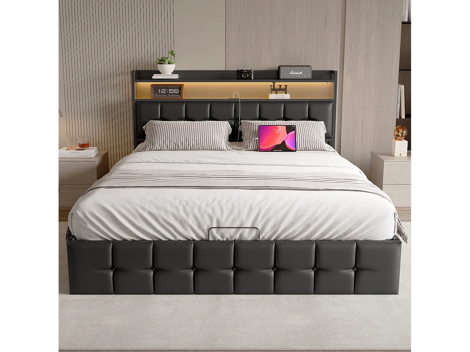 Gepolstertes Bett mit Stauraum 140 x 200 cm aus Lederstoff – mit LED und Ladeanschluss – Schwarz