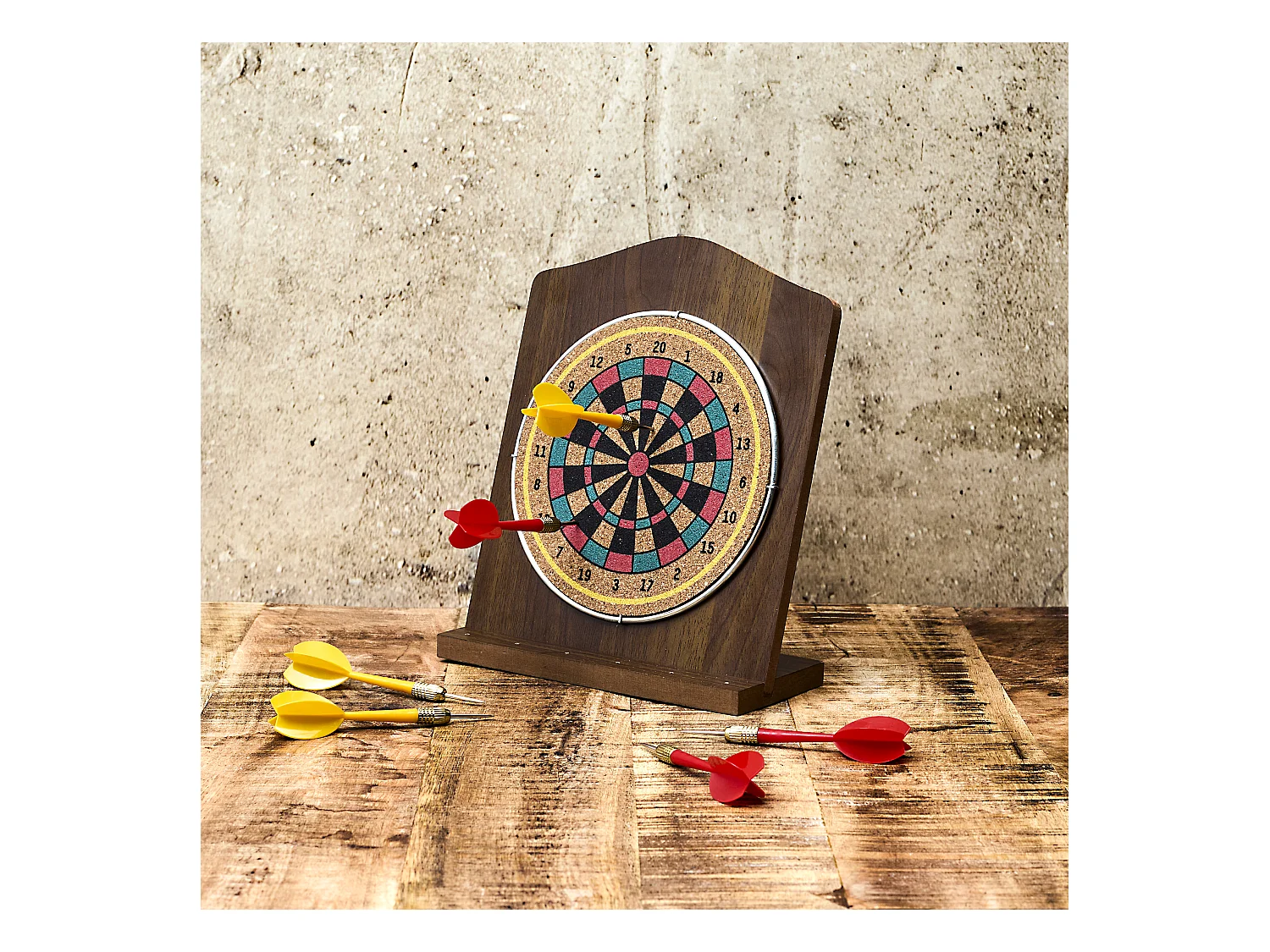 Jeu De Flechette En Bois Marron, Rouge, Noir