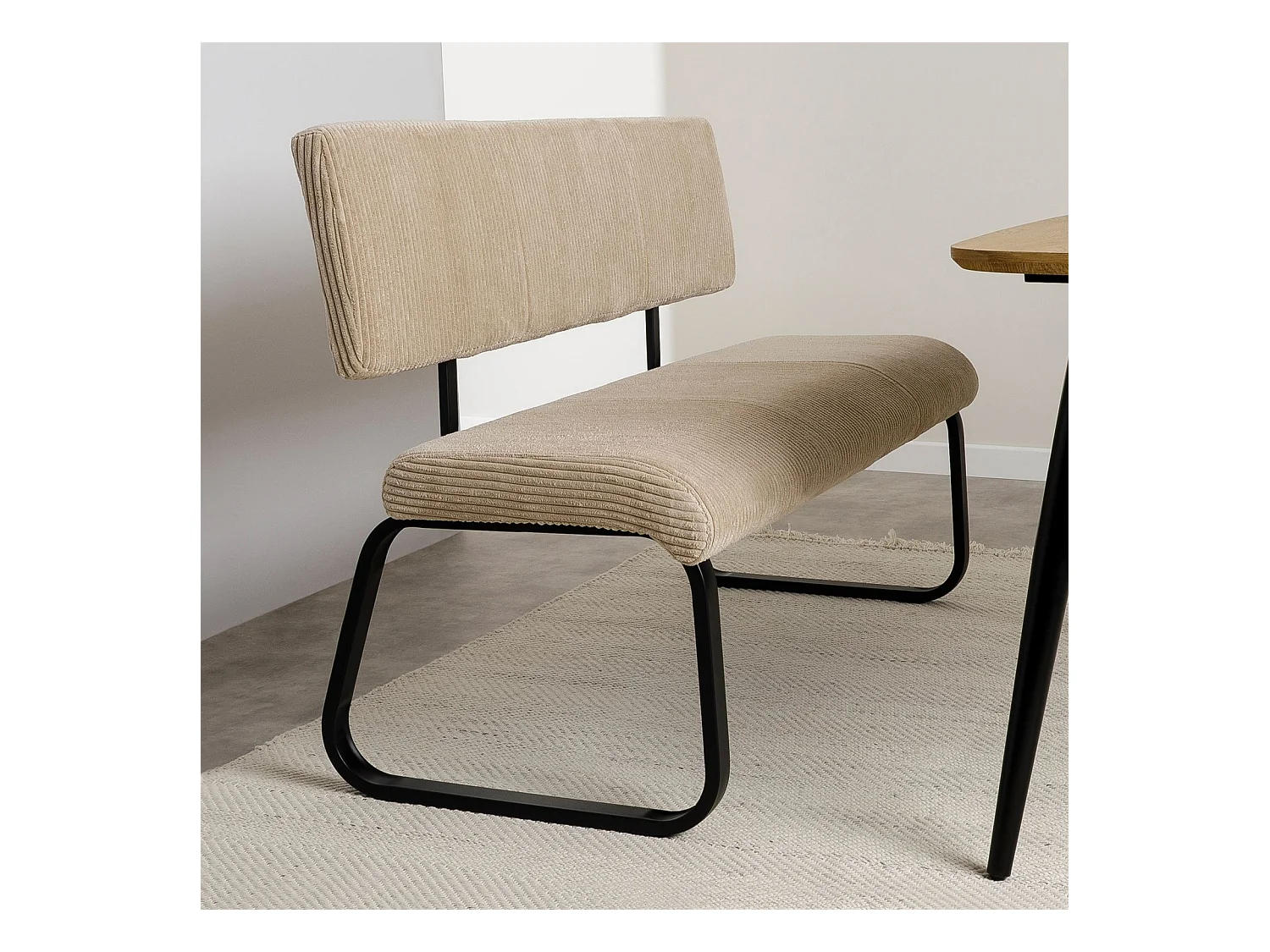 Banc de salle à manger MATESE L 135 cm en velours côtelé beige avec dossier structure métal, 3 places, blanc assise rembourrée