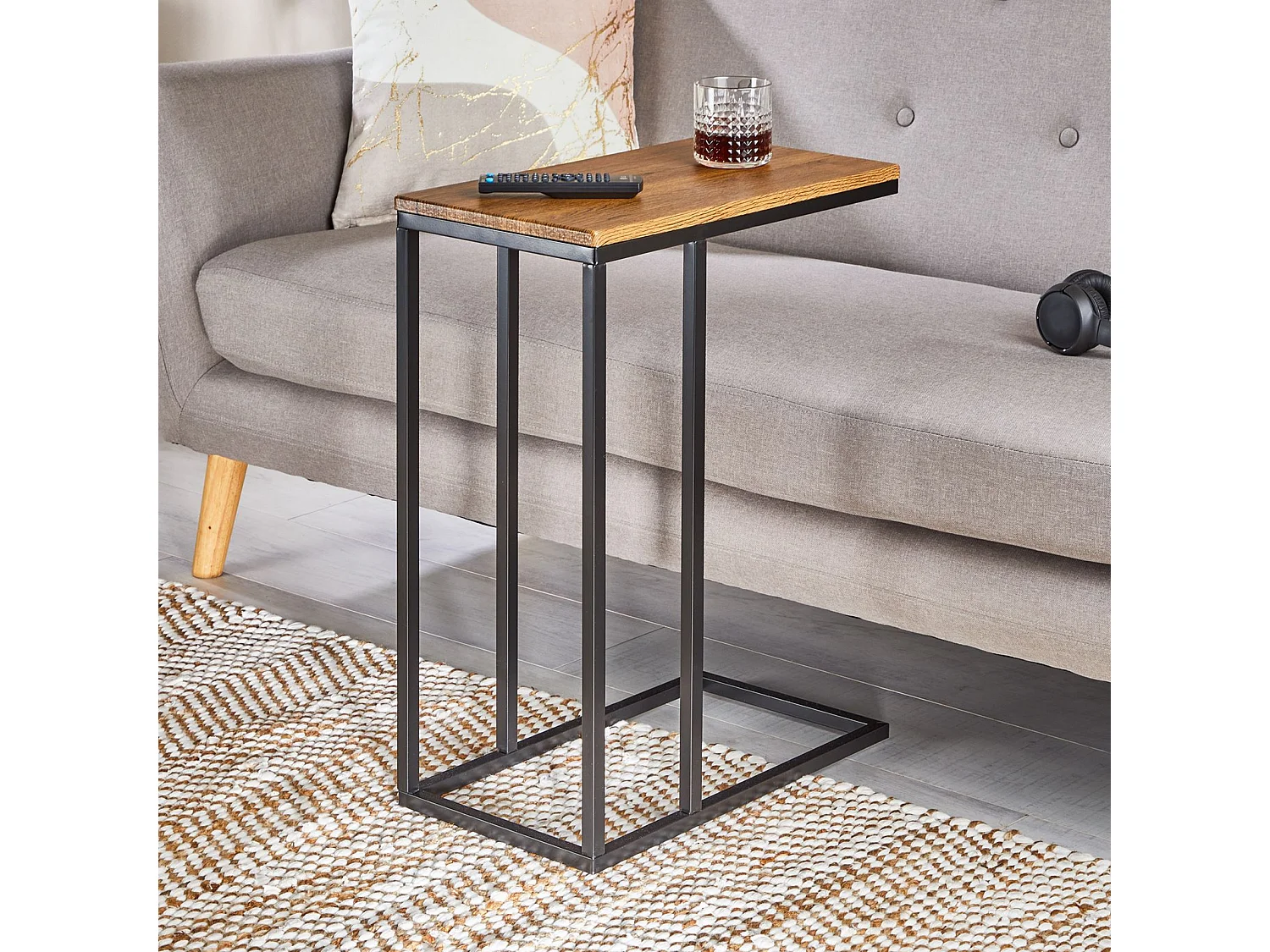 Bout de canapé DEBORA coloris vintage noir, table d'appoint , table basse de salon, cadre en métal gris et plateau rectangulaire