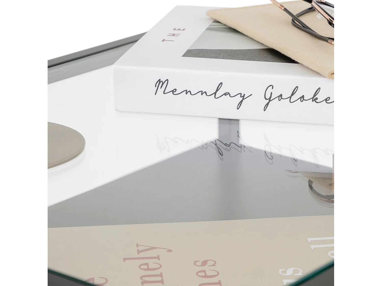 Table de chevet ARUMA H 51 cm avec 1 tiroir, Plateau en Verre au Style Moderne et Industriel Coloris Noir