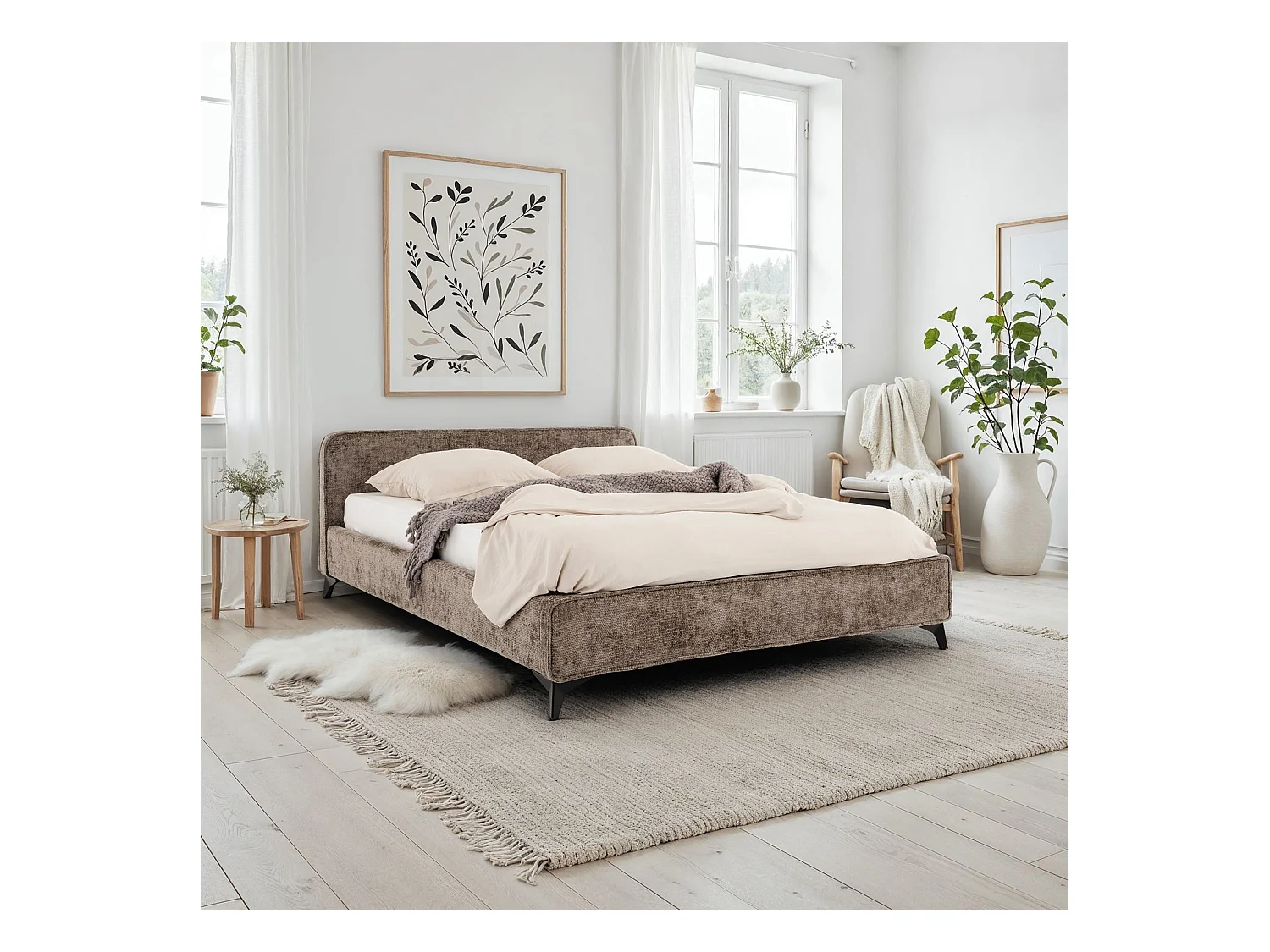 Lit double LEVERDA 140x190 cm, Revêtement en tissu, Lit style moderne pour 2 personnes, Cadre de lit avec sommier inclus, Brun