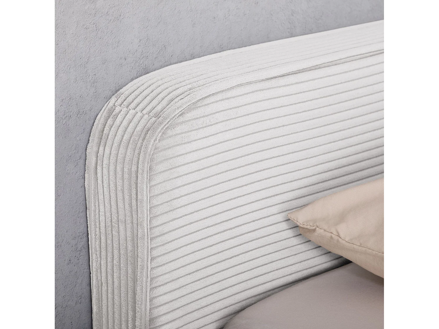 Lit double CURSIO 140x190 cm, Revêtement en tissu velours côtelé Blanc cassé, Lit 2 personnes, Cadre de lit en bois avec sommier