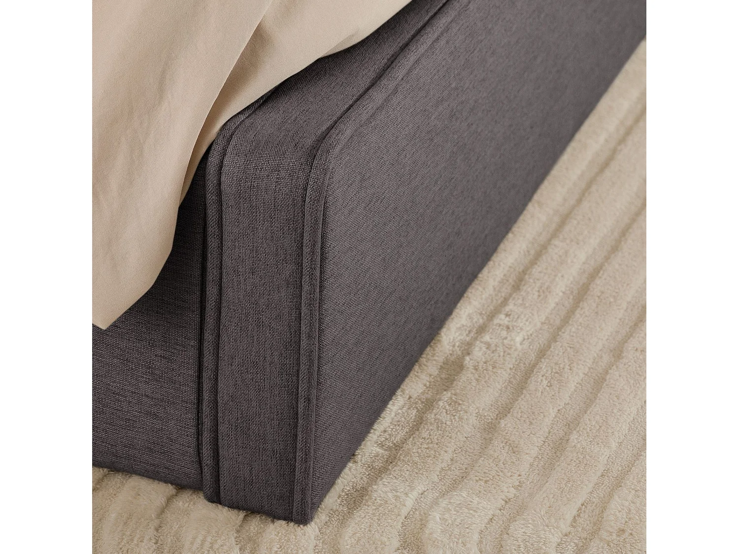 Lit double BELARTI 140x190 cm rembourré, Revêtement en tissu Gris foncé, Lit style moderne pour 2 personnes, sommier inclus