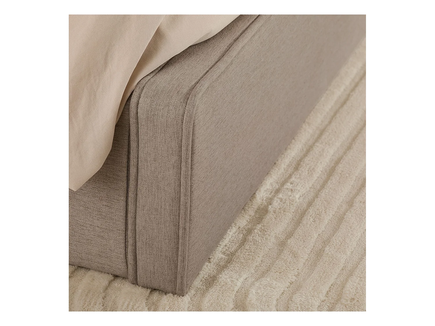 Lit double BELARTI 140x190 cm, Revêtement en tissu Grège, Lit style moderne pour 2 personnes, Cadre avec sommier inclus