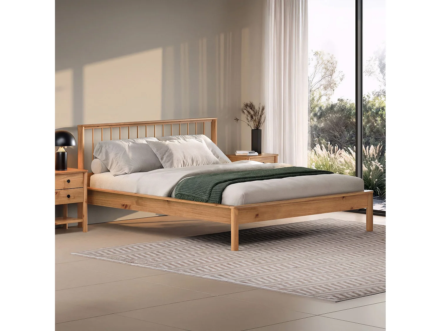 Lit 140 x 190 avec sommier APOANA en bois massif coloris chêne, cadre robuste avec tête de lit à barreaux