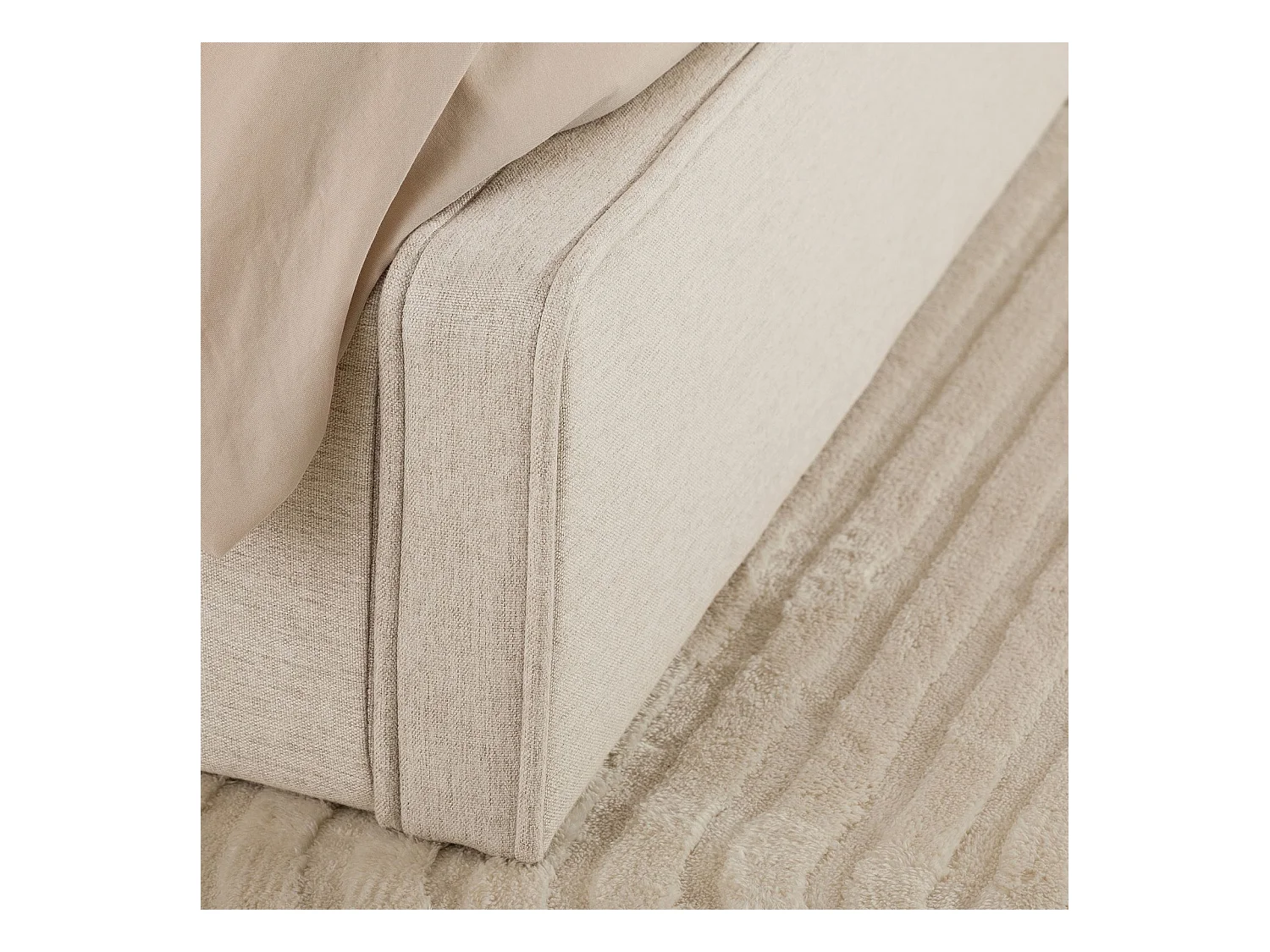 Lit double BELARTI 140x190 cm, Revêtement en tissu Beige, Lit style moderne pour 2 personnes, Cadre avec sommier inclus