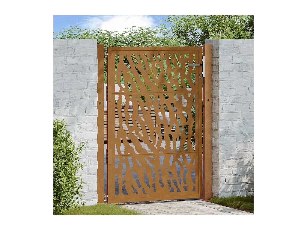 Puerta de jardín de acero resistente a la intemperie con diseño de tracería