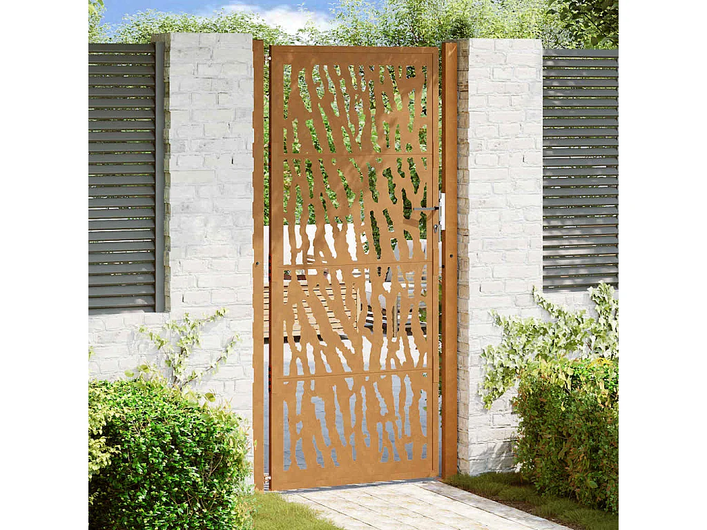 Puerta de jardín de acero resistente a la intemperie con diseño de tracería