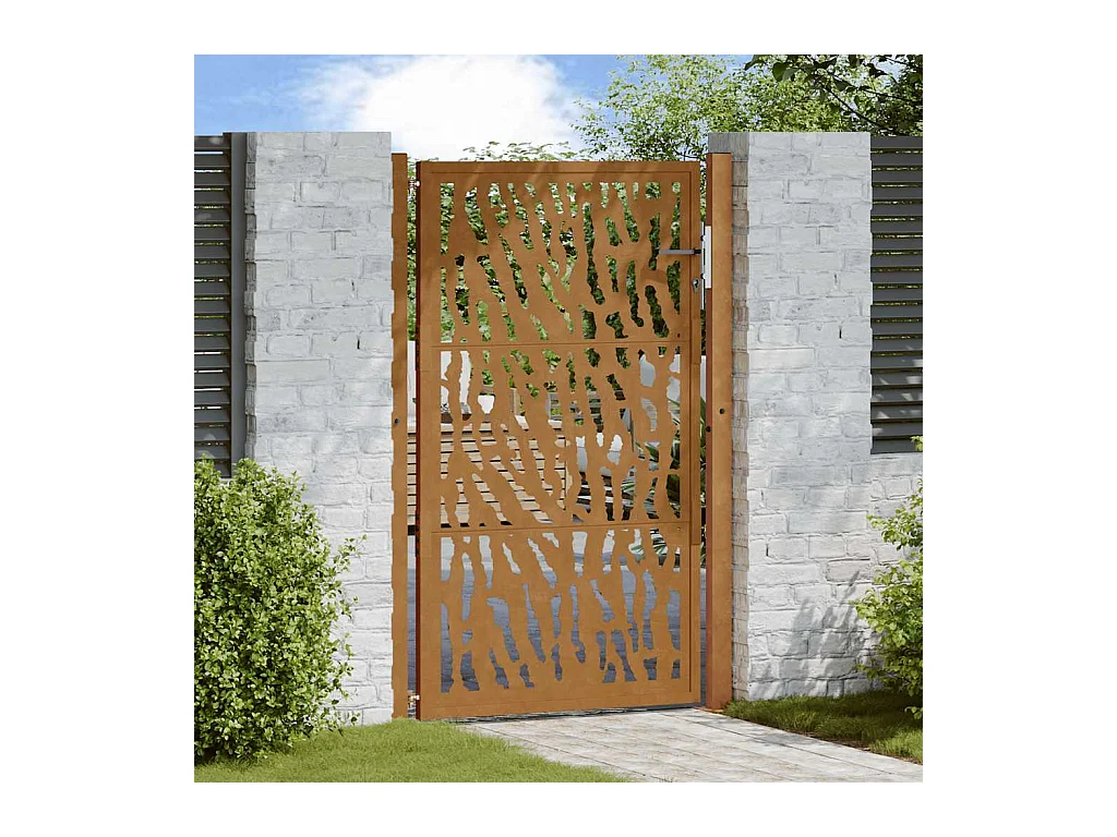 Puerta de jardín de acero resistente a la intemperie con diseño de tracería