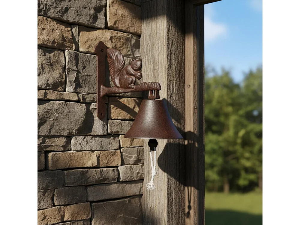 Gartenglocke Eichhörnchen aus Gusseisen