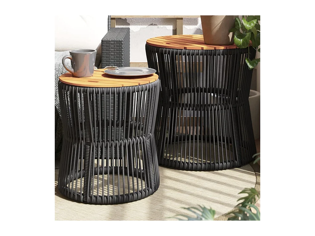 stuks tuintafels met zwart houten blad en polyrotan