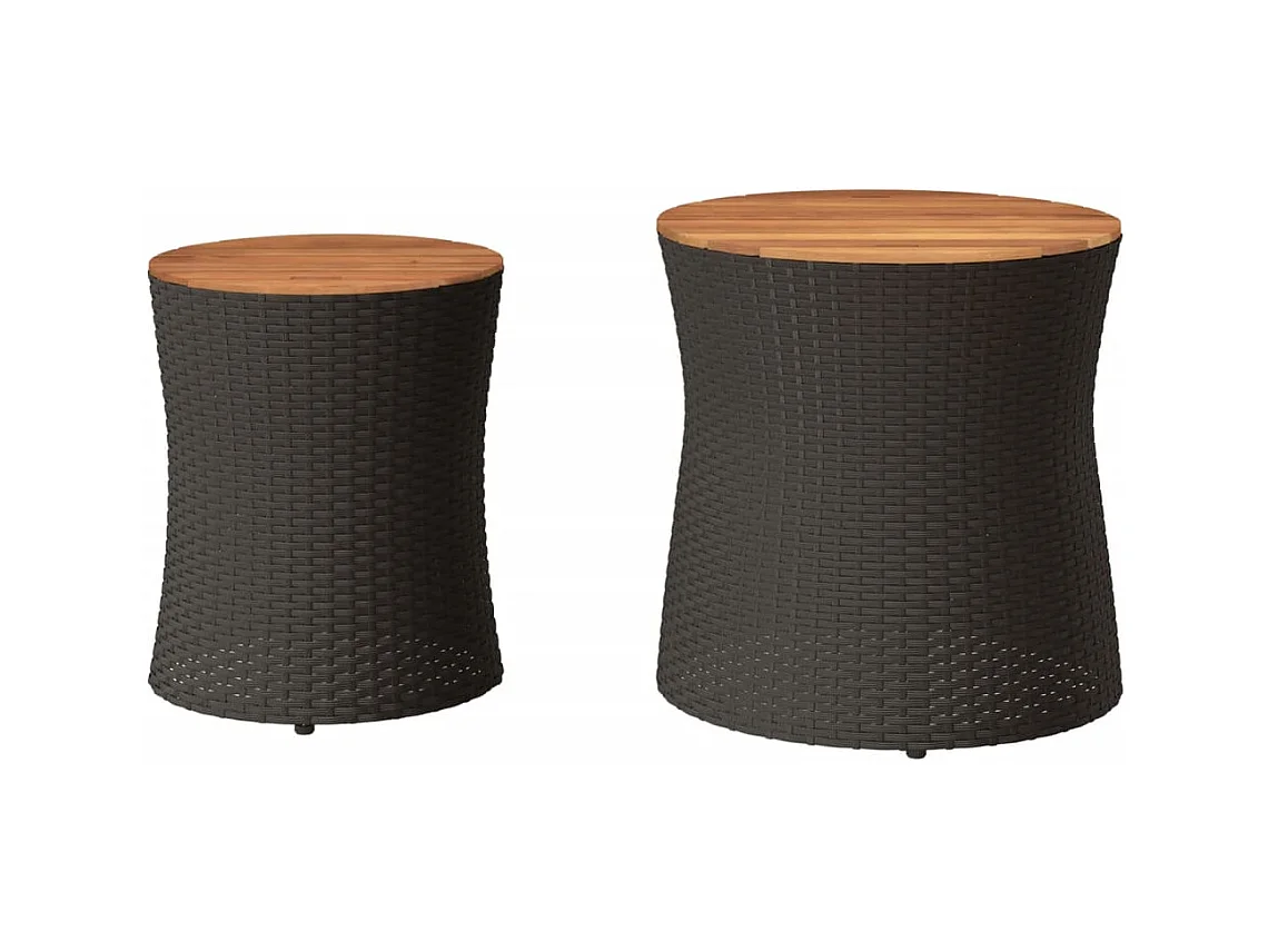 mesas auxiliares de jardín con tablero de madera negra y ratán sintético.
