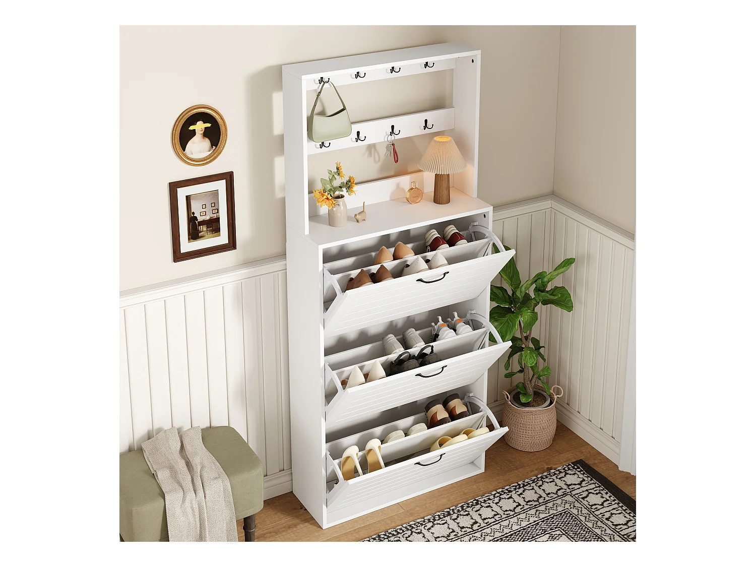 Schoenenkast met 3 deuren, planken, haken voor tassen en hoeden, gemaakt van spaanplaat, wit (70x25x163 cm)