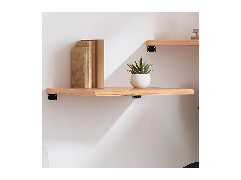 Lichtbruine wandplank van massief behandeld eikenhout