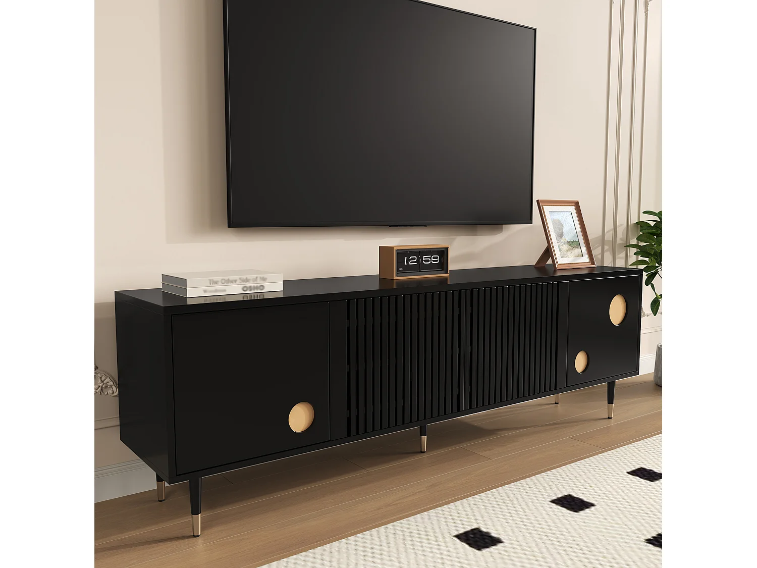 Meuble TV avec 3 portes, grilles décoratives, poignées et pieds dorés, MDF, noir (170x36x54 cm)