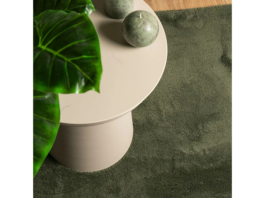 Tapis HUARTE à poils courts doux et lavable vert forêt 80x150cm