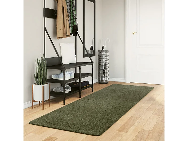 Tapis HUARTE à poils courts doux et lavable vert forêt 80x250cm