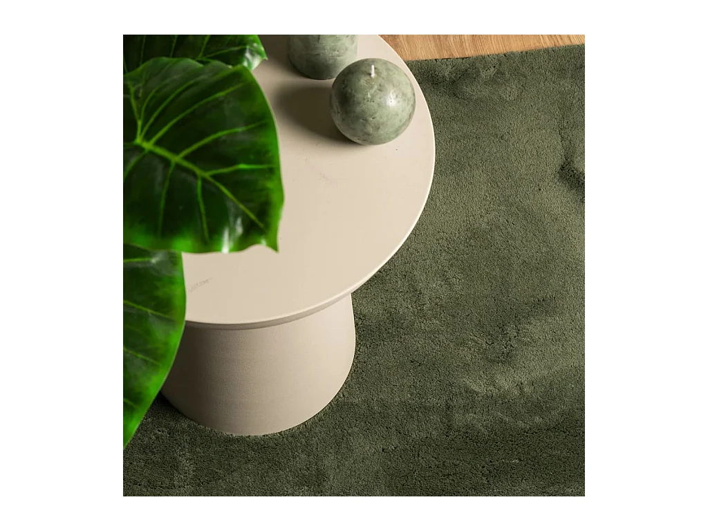 Tapis HUARTE à poils courts doux lavable vert forêt 140x200 cm