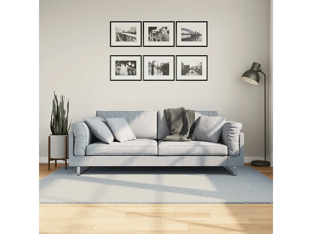 Tappeto HUARTE morbido e lavabile a pelo corto blu 140x200 cm