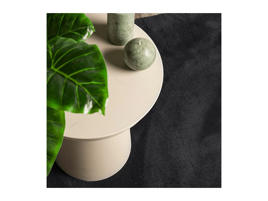 Tappeto HUARTE morbido e lavabile a pelo corto nero 100x200 cm