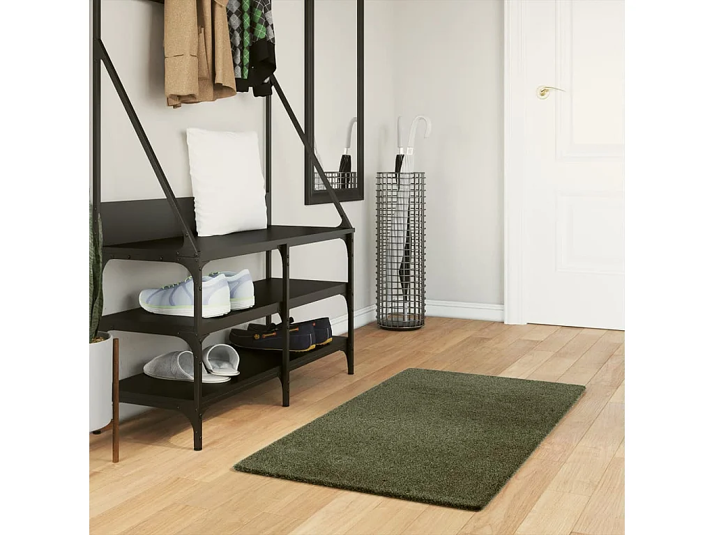 Tapis HUARTE à poils courts doux et lavable vert forêt 60x110cm