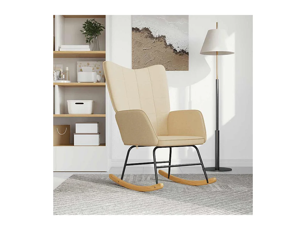 Mecedora de tela color crema