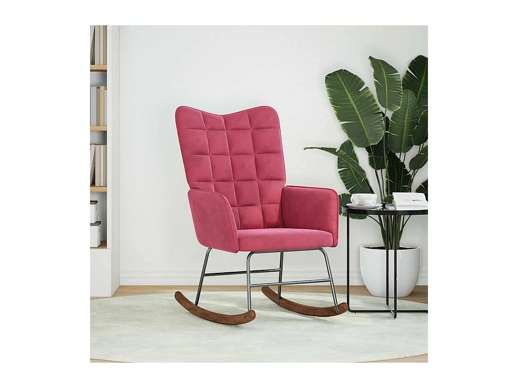 Mecedora de terciopelo rojo burdeos