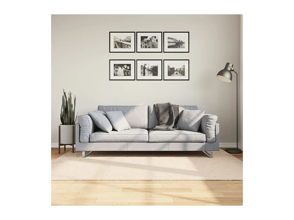 Tapis HUARTE à poils courts doux et lavable beige 140x200 cm