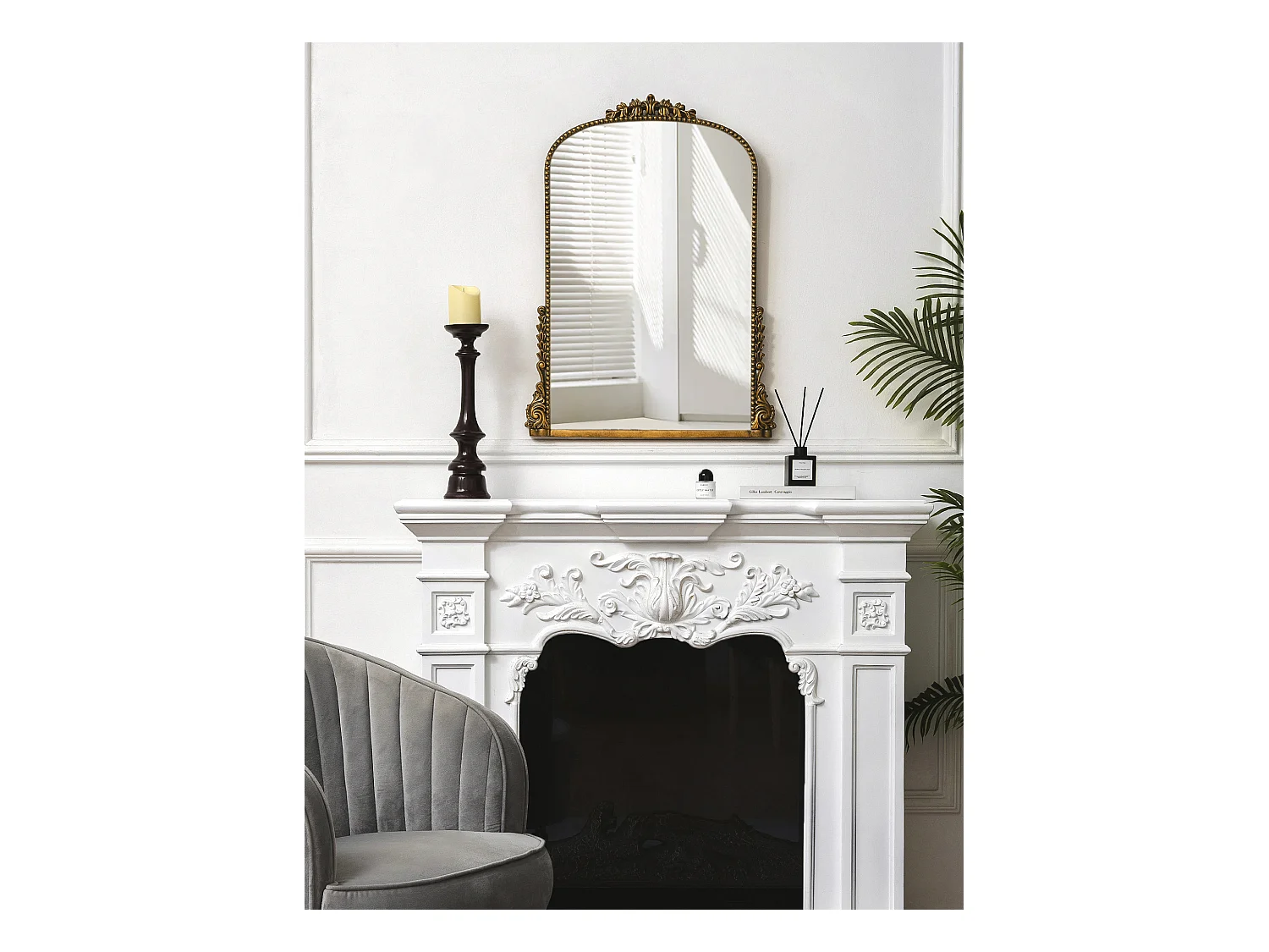 Specchio da parete ad arco vintage, cornice barocca decorata, specchio e resina, oro antico (80x4,5x59 cm)