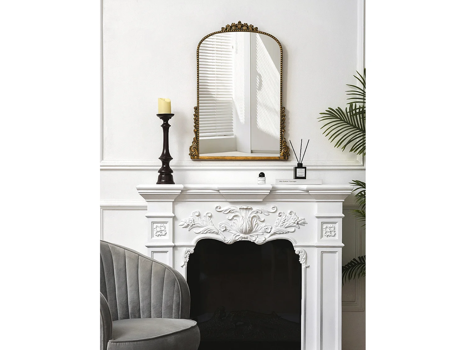 Miroir mural arqué vintage, cadre baroque orné, miroir et résine, or antique (80x4.5x59 cm)