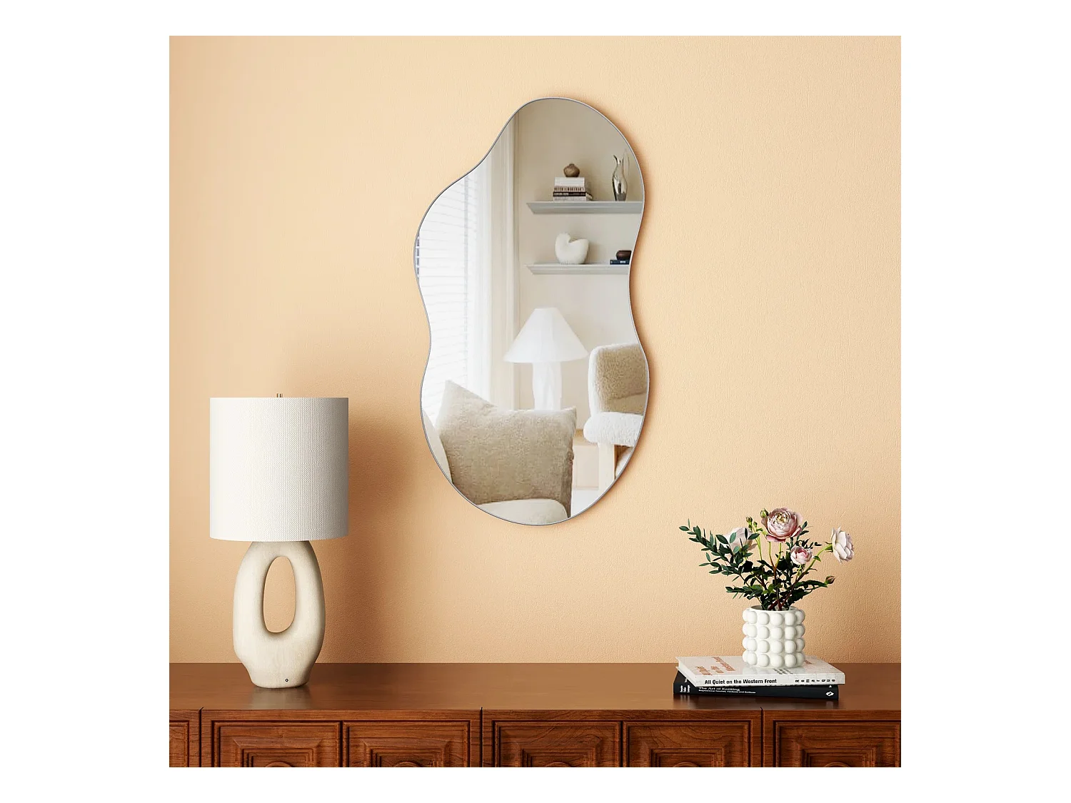 Espejo de pared asimétrico, marco de metal, diseño moderno, plata, cristal y metal (82x2x48,5 cm)