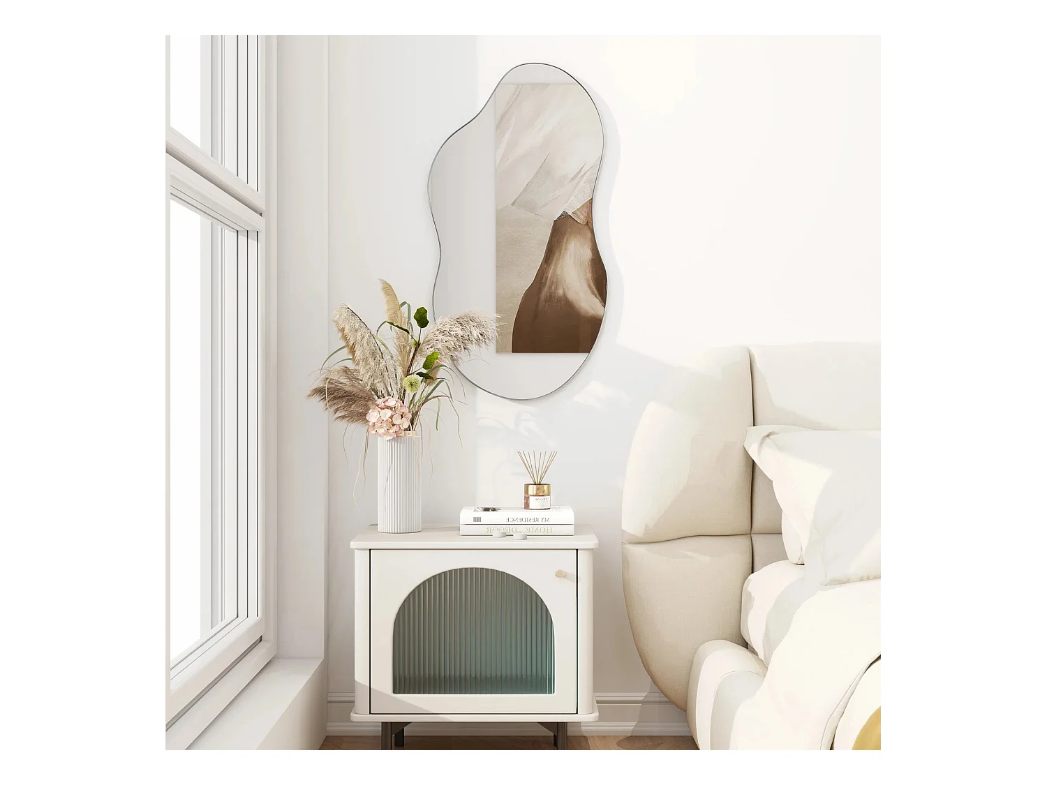 Espejo de pared asimétrico, marco de metal, diseño moderno, plata, cristal y metal (82x2x48,5 cm)