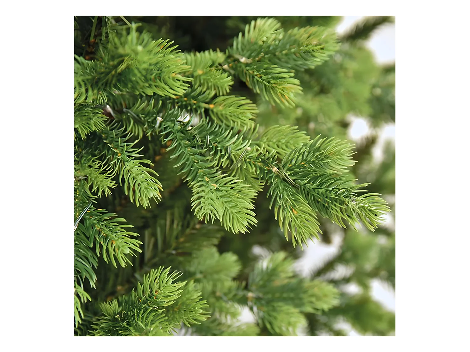 Choinka świąteczna Aurora z wbudowanymi mikro diodami LED, 80% PE, efekt prawdziwego dotyku, 210 cm