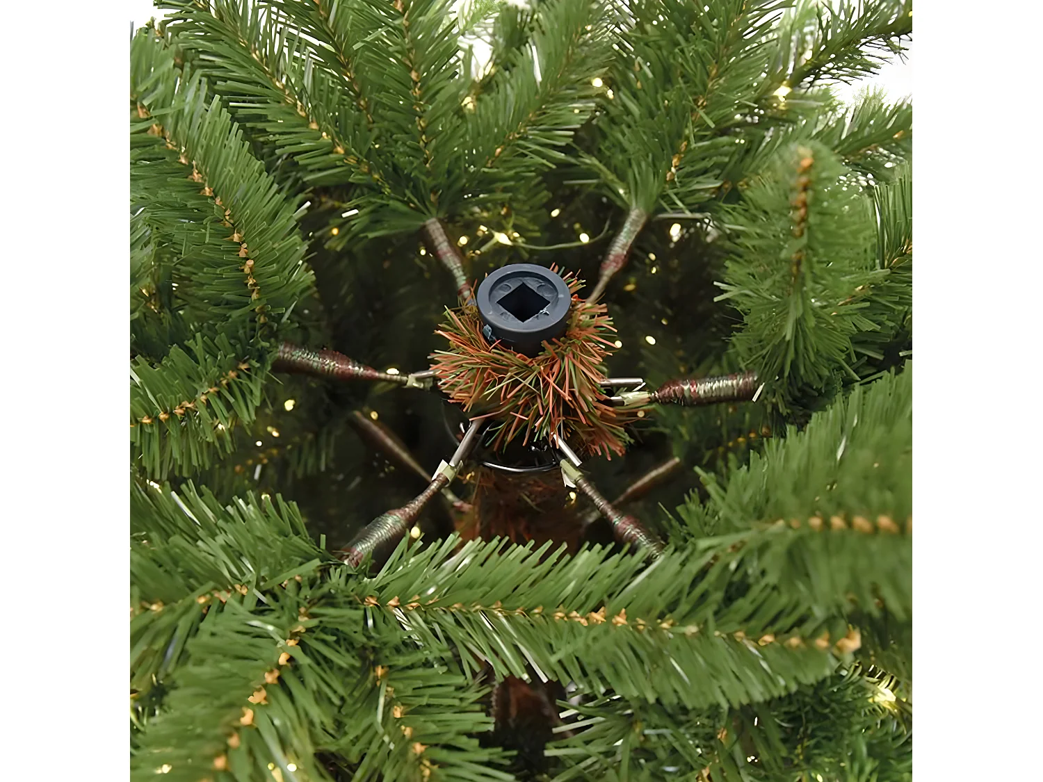 Choinka świąteczna Aurora z wbudowanymi mikro diodami LED, 80% PE, efekt prawdziwego dotyku, 210 cm