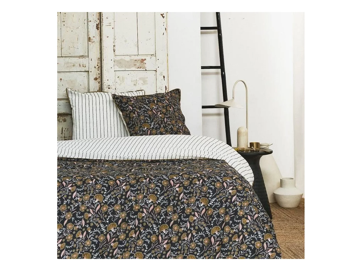 Parure de lit 220 x 240 + 2 taies d oreiller 63 x 63