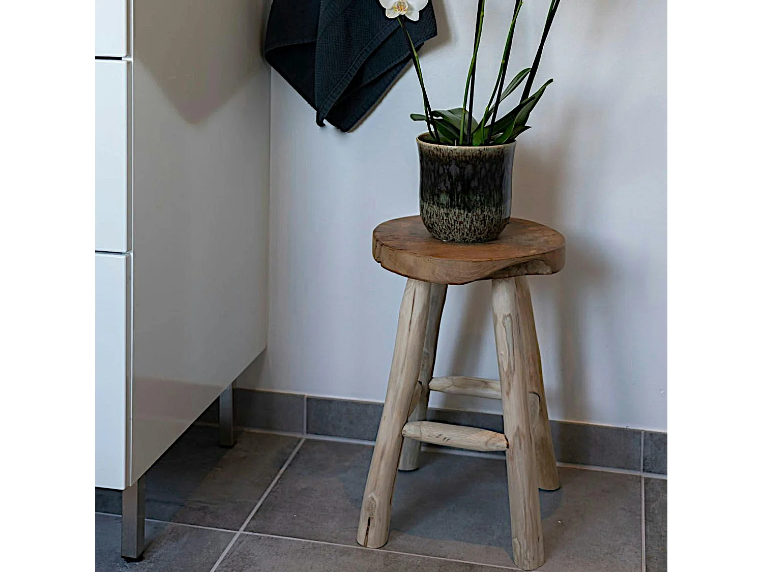 Tabouret rond en bois de teck avec 4 pieds - style campagne ARIZONA