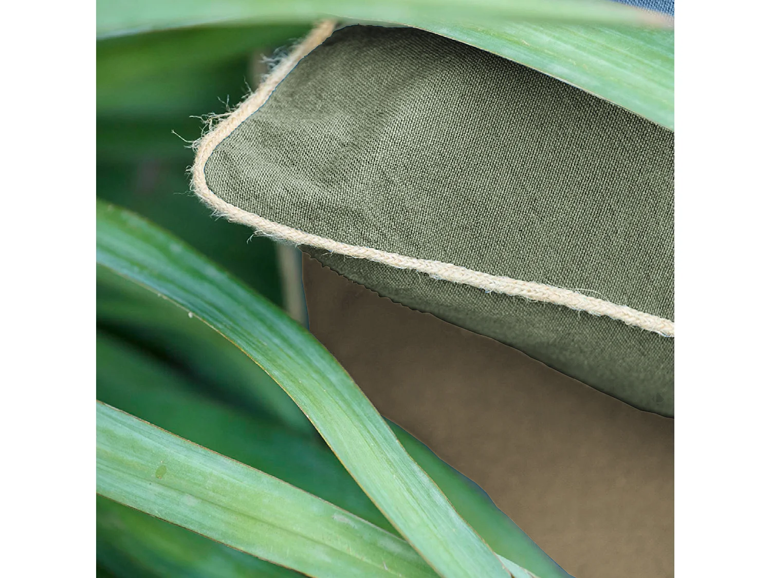 Housse de coussin coton fil teint 55x80 cm HONO DÉCO vert kaki