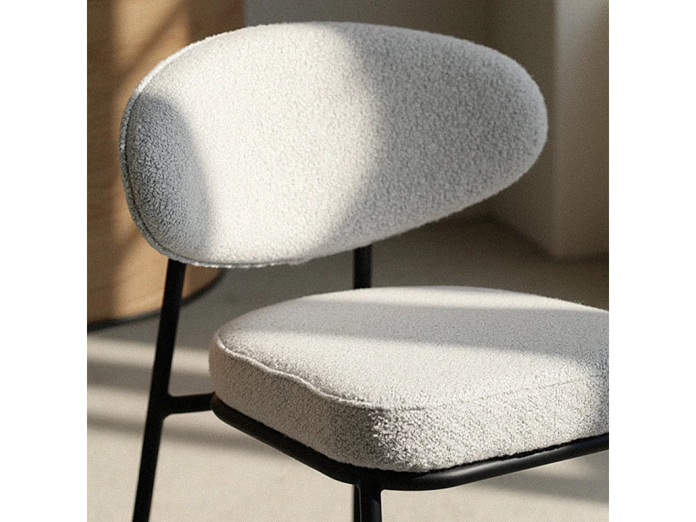 Rode - Lot de 2 chaises de bar en tissu bouclette, bois et métal H65cm - Écru chiné