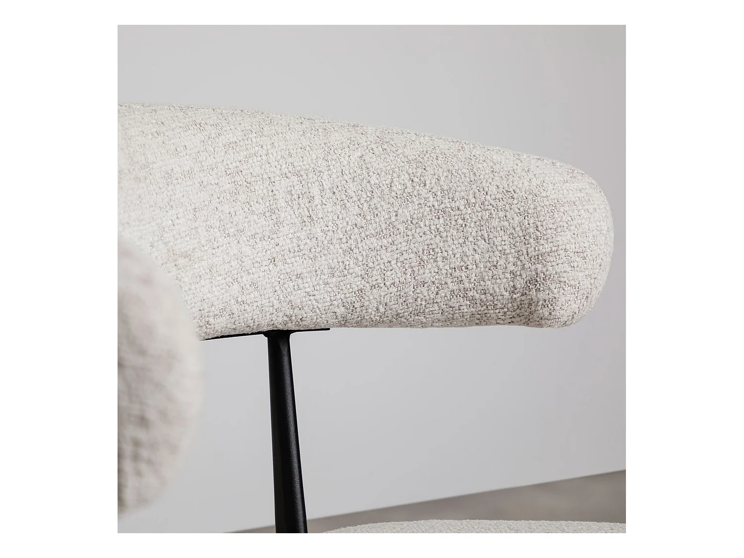 Fauteuil salon MANAO Design Moderne en Tissu Chenille effet Bouclette Couleur Beige, Sans Accoudoirs