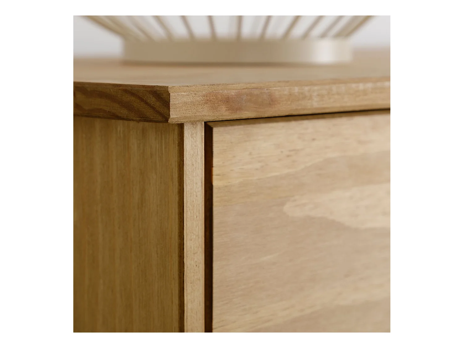 Buffet VENETA L 78 cm en bois massif coloris naturel avec 3 tiroirs et 1 porte, design élégant et intemporel